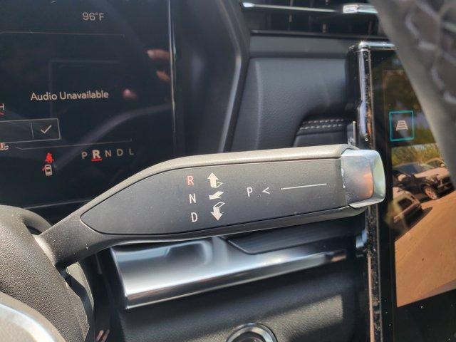 Photo of 2026 Summit White GMC Terrain