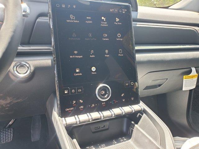 Photo of 2026 Summit White GMC Terrain