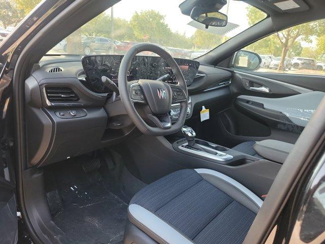 Photo of 2025 Ebony Twilight Metallic Buick Envista