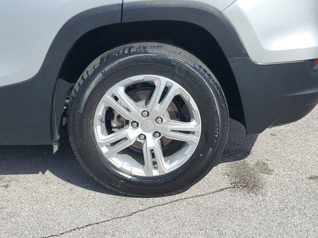 Photo of 2022 Quicksilver Metallic GMC Terrain