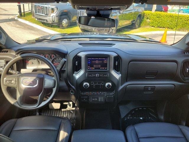 Photo of 2024 Onyx Black GMC Sierra 1500