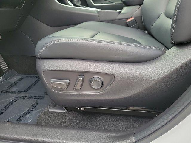 Photo of 2023 Wind Chill Pearl Toyota RAV4