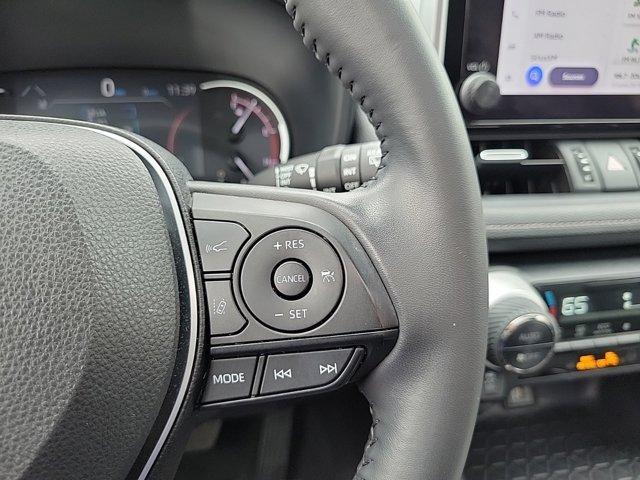 Photo of 2023 Wind Chill Pearl Toyota RAV4
