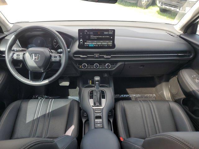 Photo of 2023 Platinum White Pearl Honda HR-V