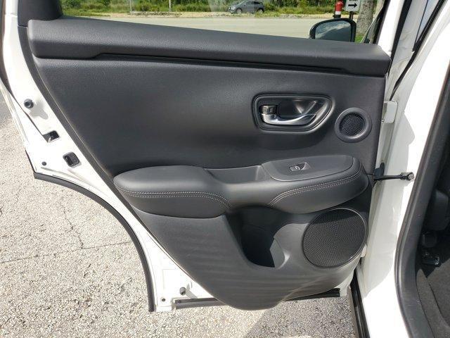 Photo of 2023 Platinum White Pearl Honda HR-V