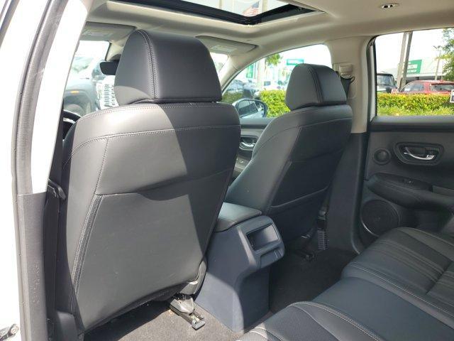 Photo of 2023 Platinum White Pearl Honda HR-V