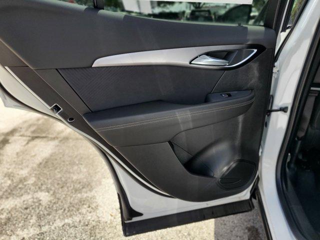 Photo of 2025 Summit White Buick Envision