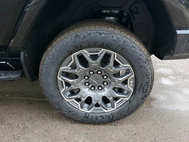 Photo of 2025 Black GMC HUMMER EV Pickup