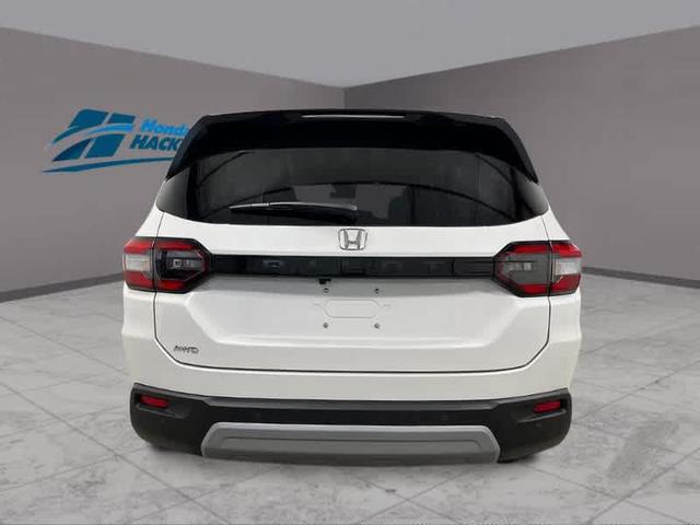 Photo of 2025 Platinum White Pearl Honda Pilot