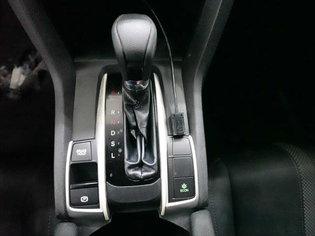 Photo of 2021 Platinum White Pearl Honda Civic