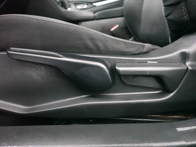 Photo of 2021 Platinum White Pearl Honda Civic