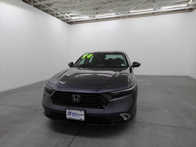 Photo of 2024 Meteorite Gray Metallic Honda Accord Hybrid