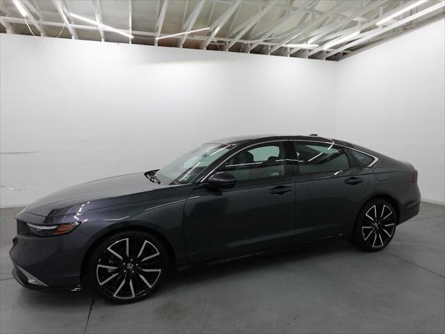 Photo of 2024 Meteorite Gray Metallic Honda Accord Hybrid