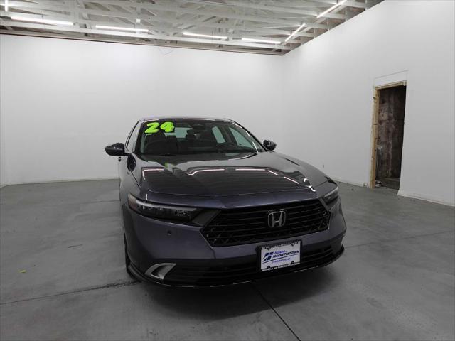 Photo of 2024 Meteorite Gray Metallic Honda Accord Hybrid