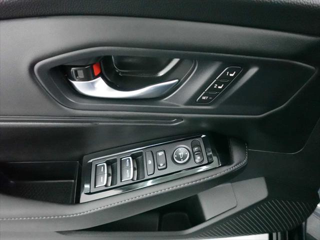 Photo of 2024 Meteorite Gray Metallic Honda Accord Hybrid