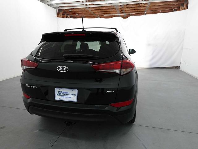 Photo of 2017 Black Noir Pearl Hyundai TUCSON
