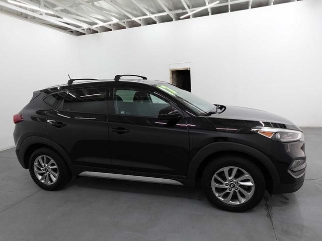 Photo of 2017 Black Noir Pearl Hyundai TUCSON