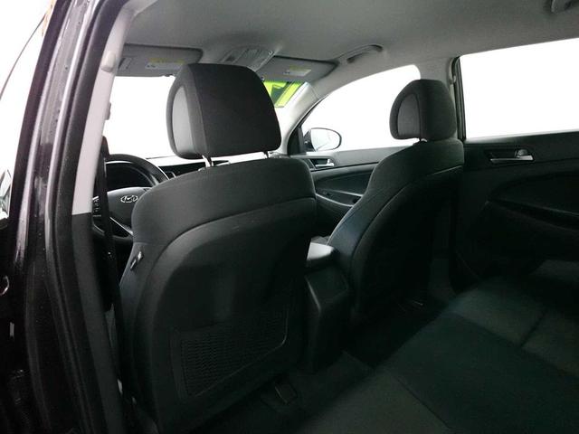 Photo of 2017 Black Noir Pearl Hyundai TUCSON