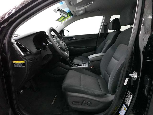 Photo of 2017 Black Noir Pearl Hyundai TUCSON