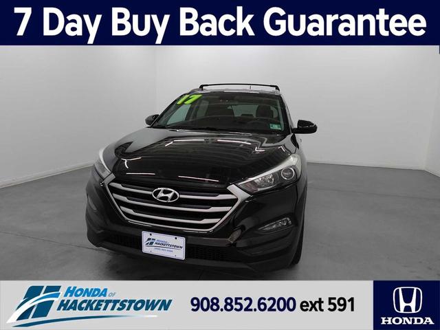 Photo of 2017 Black Noir Pearl Hyundai TUCSON
