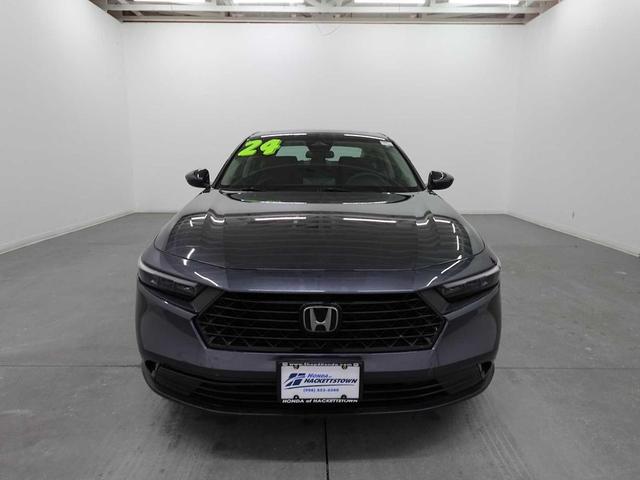 Photo of 2024 Meteorite Gray Metallic Honda Accord