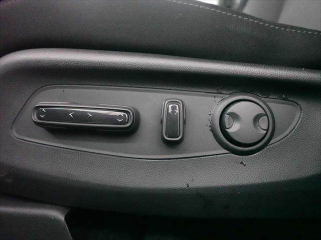 Photo of 2025 Platinum White Pearl Honda CR-V