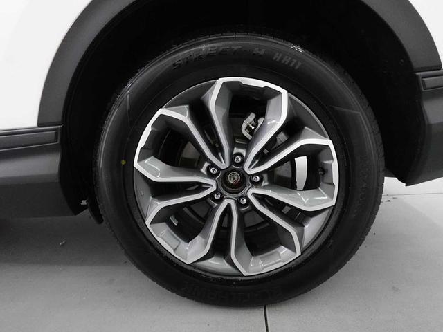 Photo of 2022 Platinum White Pearl Honda CR-V