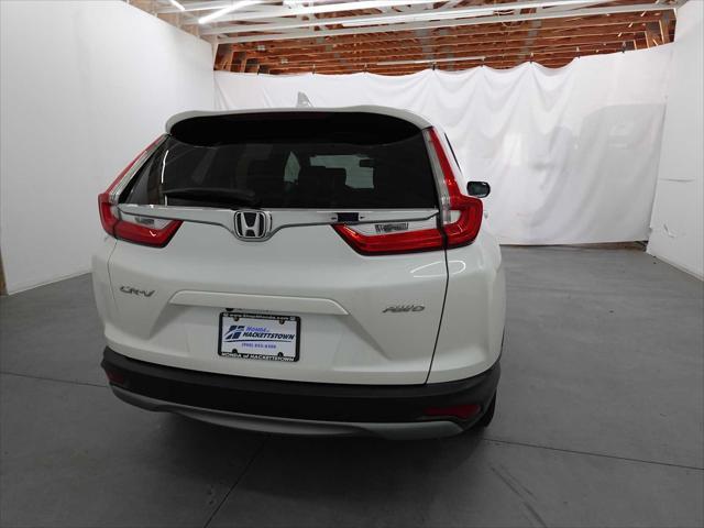 Photo of 2018 White Diamond Pearl Honda CR-V