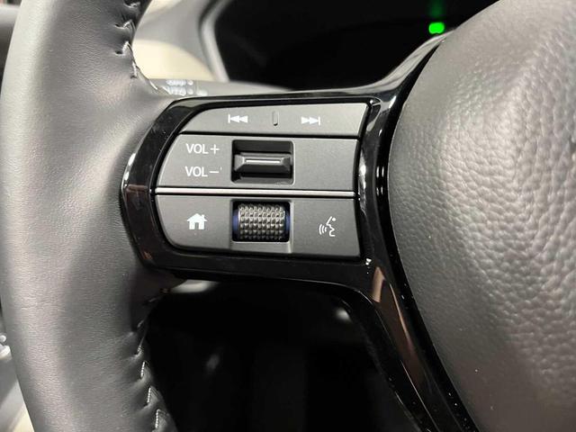 Photo of 2026 Nordic Forest Pearl Honda HR-V