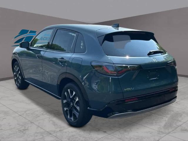 Photo of 2026 Nordic Forest Pearl Honda HR-V