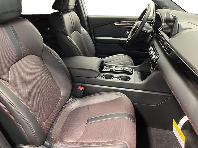 Photo of 2025 Crystal Black Pearl Honda Pilot