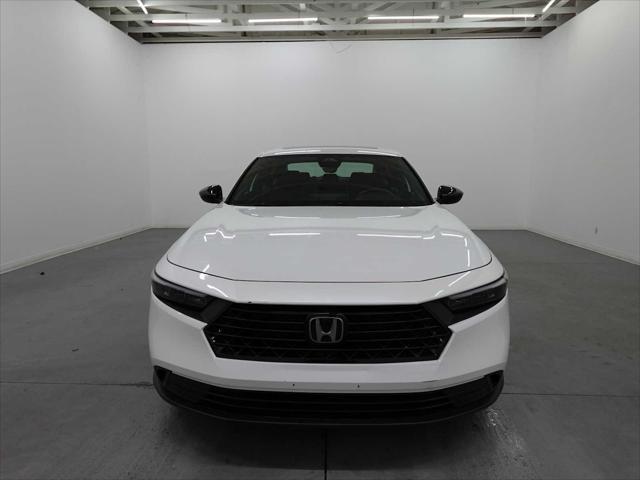 Photo of 2023 Platinum White Pearl Honda Accord Hybrid