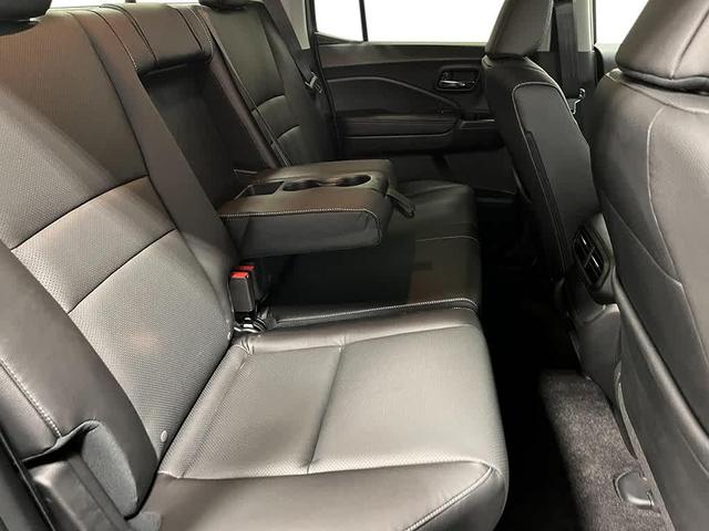 Photo of 2025 Sonic Gray Pearl Honda Ridgeline