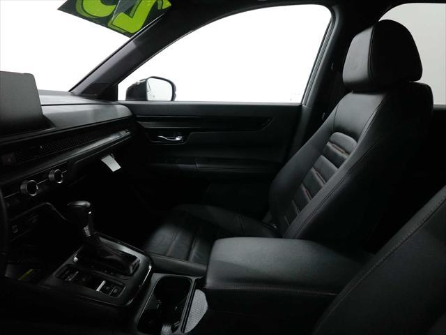 Photo of 2025 Urban Gray Pearl Honda CR-V Hybrid