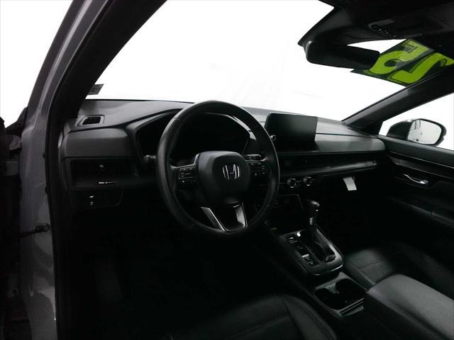 Photo of 2025 Urban Gray Pearl Honda CR-V Hybrid