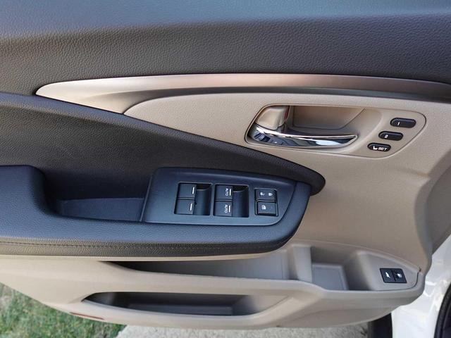 Photo of 2022 Platinum White Pearl Honda Pilot