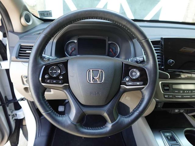 Photo of 2022 Platinum White Pearl Honda Pilot