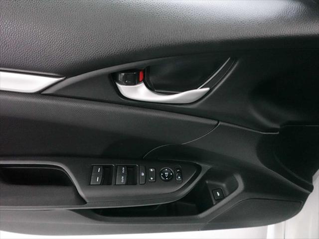Photo of 2021 Platinum White Pearl Honda Civic