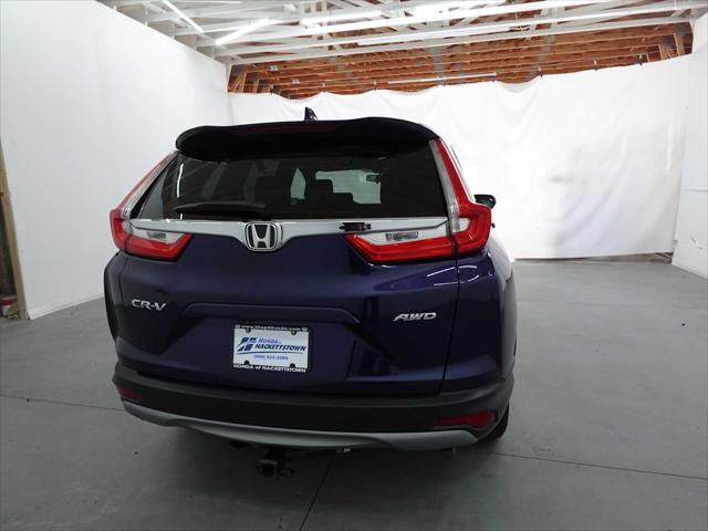Photo of 2018 Obsidian Blue Pearl Honda CR-V