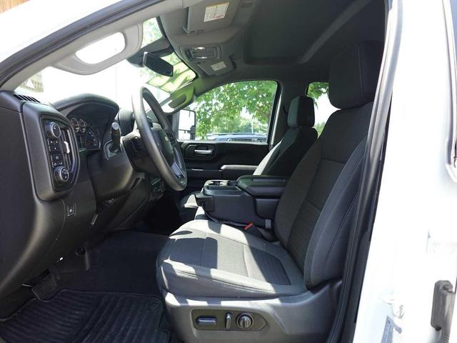 Photo of 2022 Summit White Chevrolet Silverado 2500