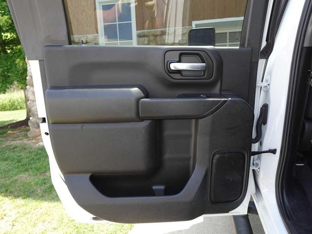 Photo of 2022 Summit White Chevrolet Silverado 2500