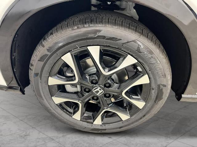 Photo of 2026 Platinum White Pearl Honda HR-V