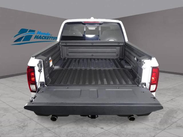 Photo of 2025 Platinum White Pearl Honda Ridgeline