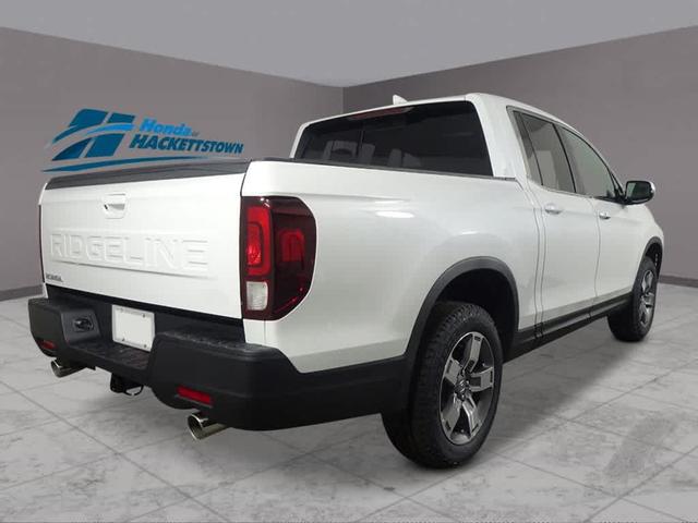 Photo of 2025 Platinum White Pearl Honda Ridgeline