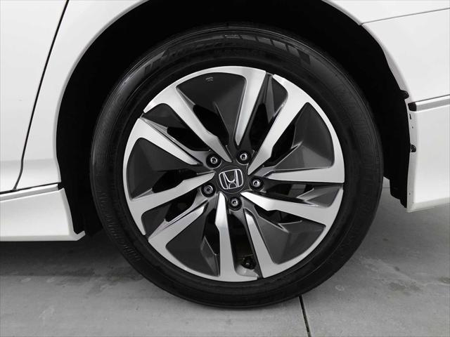 Photo of 2021 Platinum White Pearl Honda Accord Hybrid