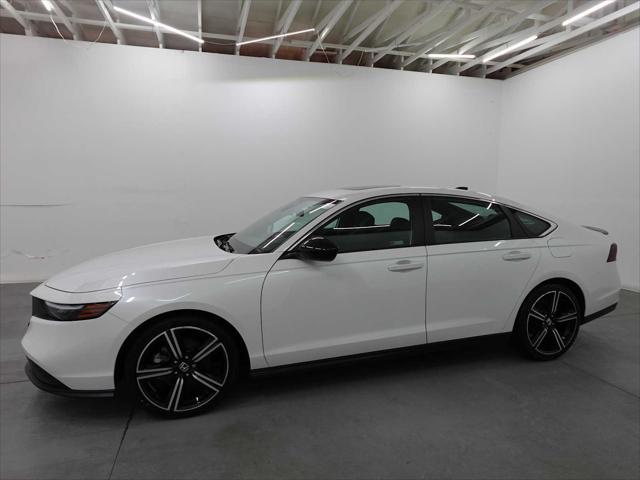 Photo of 2024 Platinum White Pearl Honda Accord Hybrid