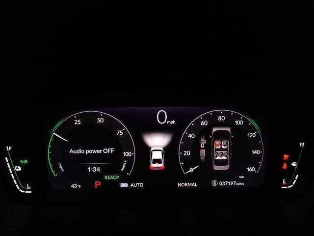 Photo of 2024 Platinum White Pearl Honda Accord Hybrid