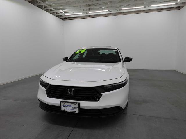 Photo of 2024 Platinum White Pearl Honda Accord Hybrid