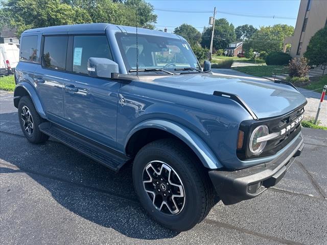 Photo of 2025 Azure Gray Metallic Tri-Coat Ford Bronco