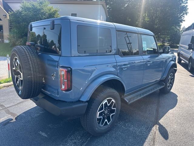 Photo of 2025 Azure Gray Metallic Tri-Coat Ford Bronco